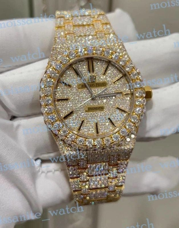 Moissanite Audemars Piguet VVS (GOLD)