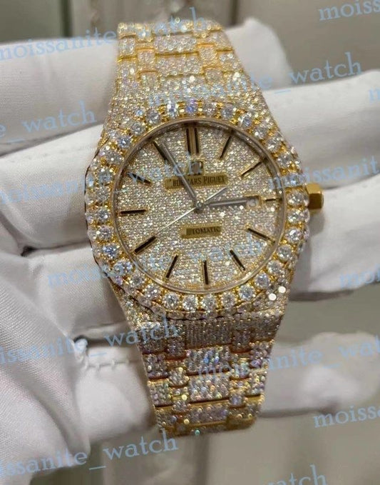 Moissanite Audemars Piguet VVS (GOLD)